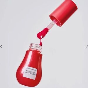 Glow Recipe Watermelon Glow Niacinamide Dewy Flush Serum
Cherry flush